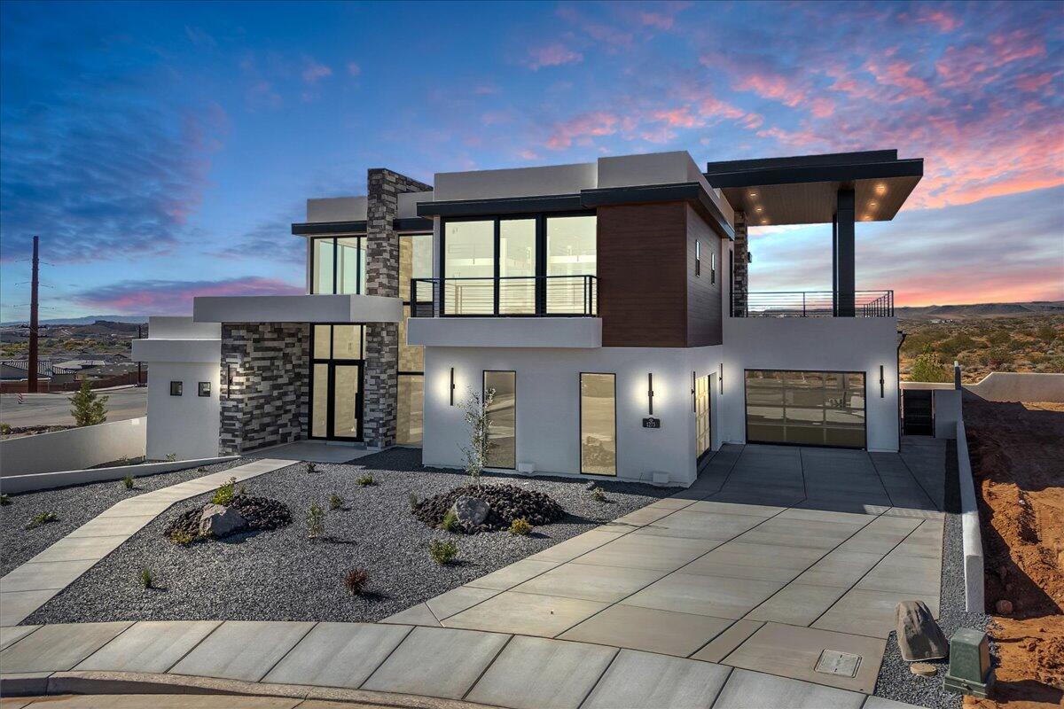 SOLENTE VILLAGE - Residential