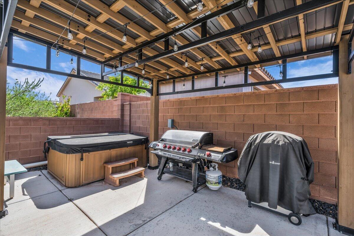 DIXIE SPRINGS - Residential