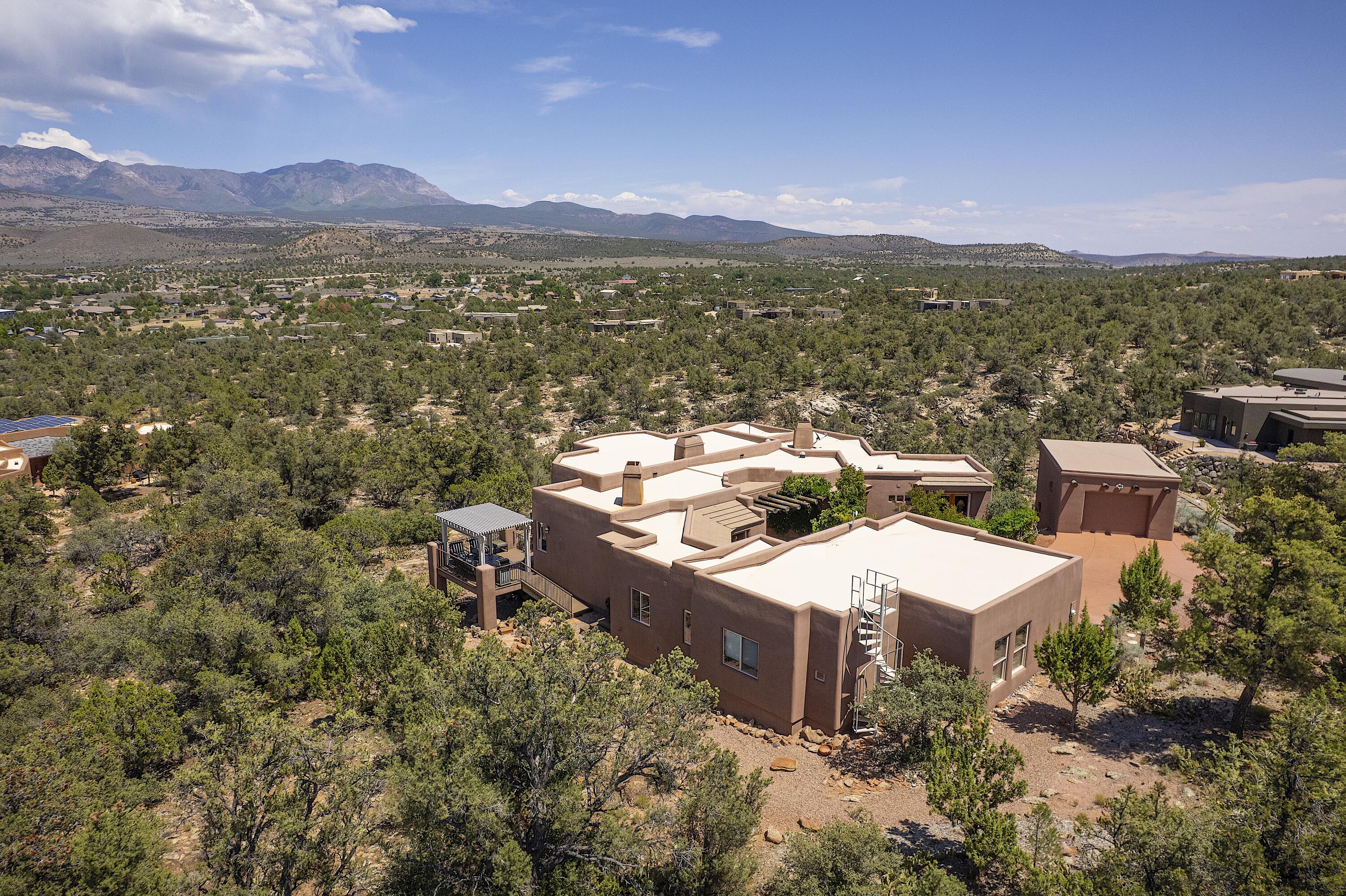 PINION HILLS - Residential