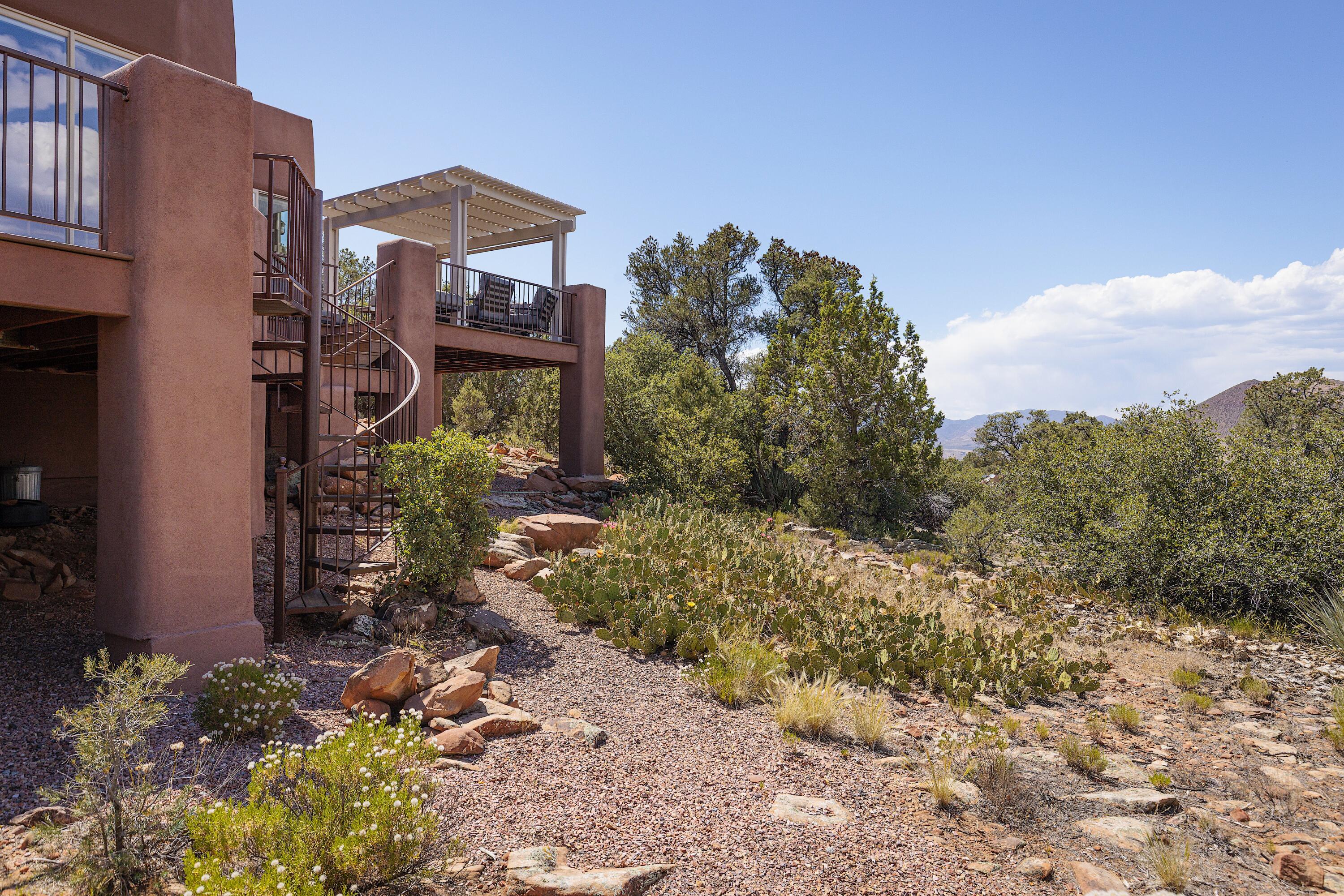 PINION HILLS - Residential