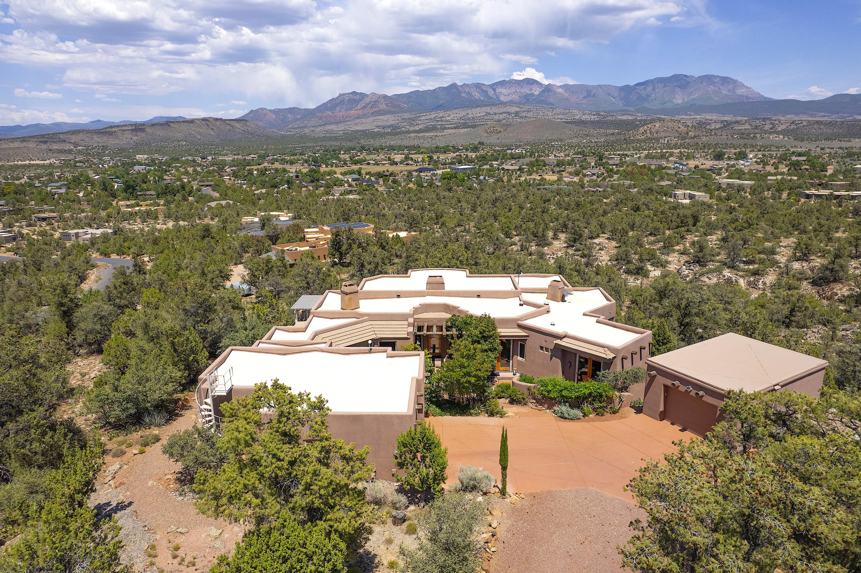 PINION HILLS - Residential