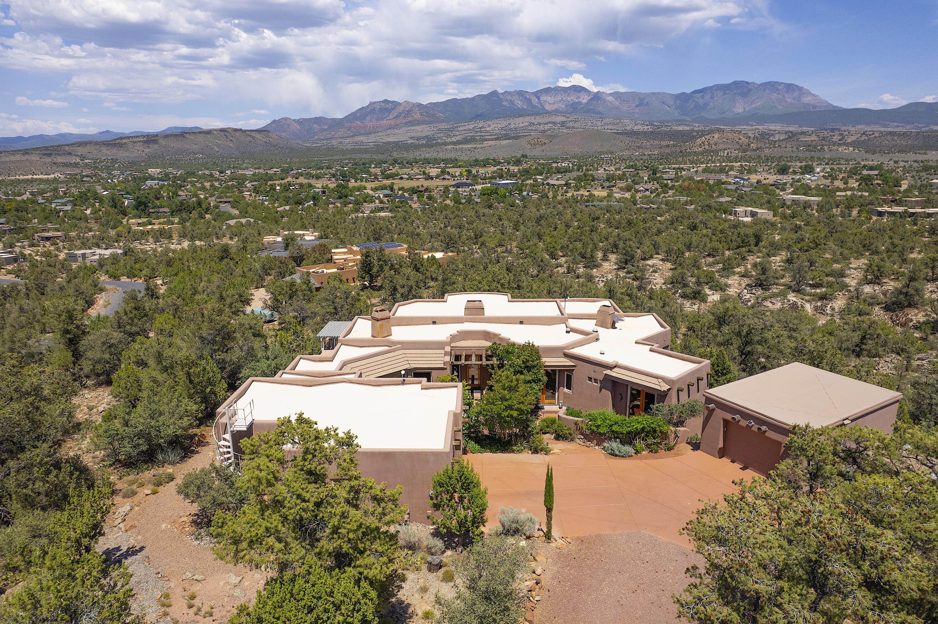 PINION HILLS - Residential