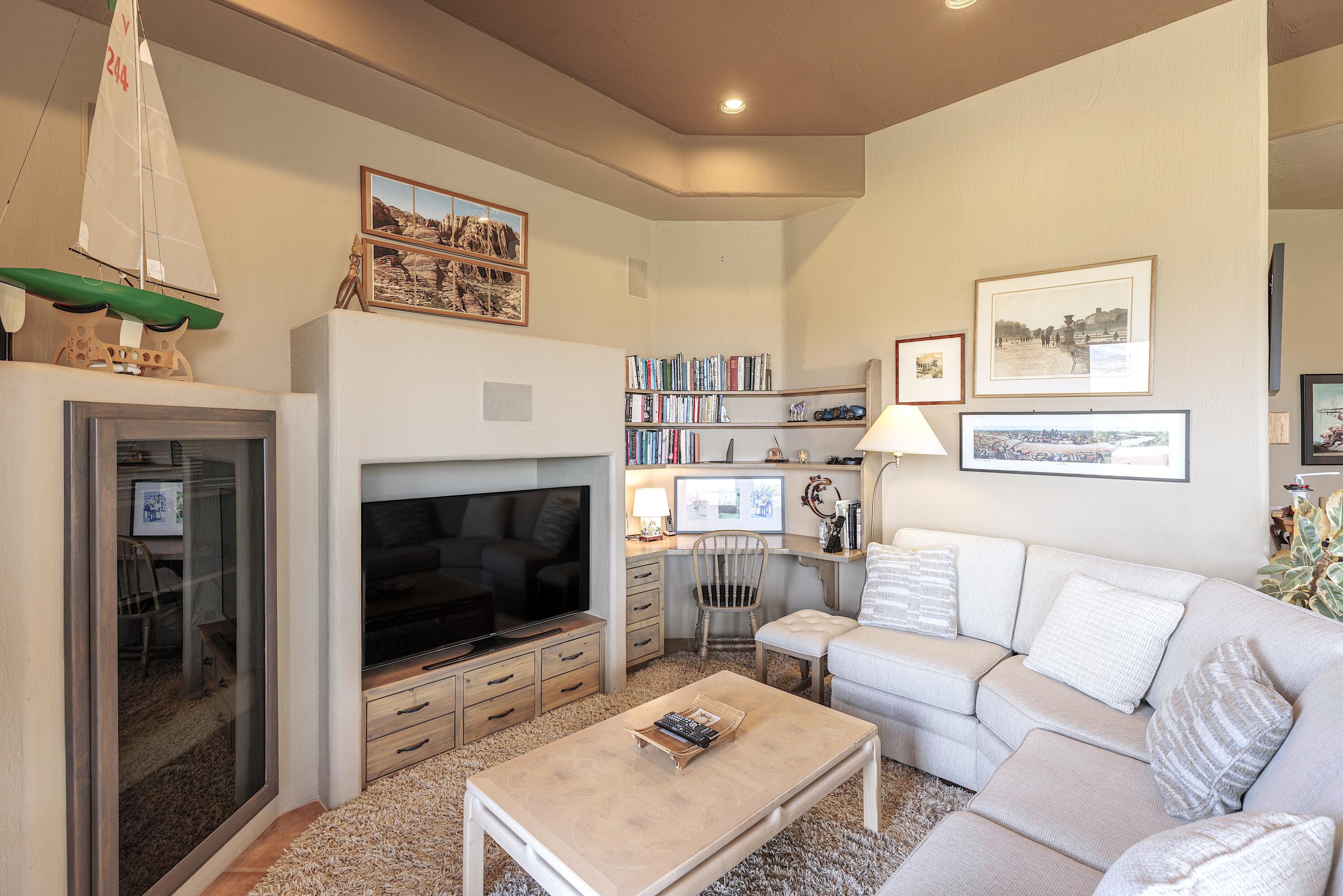 PINION HILLS - Residential