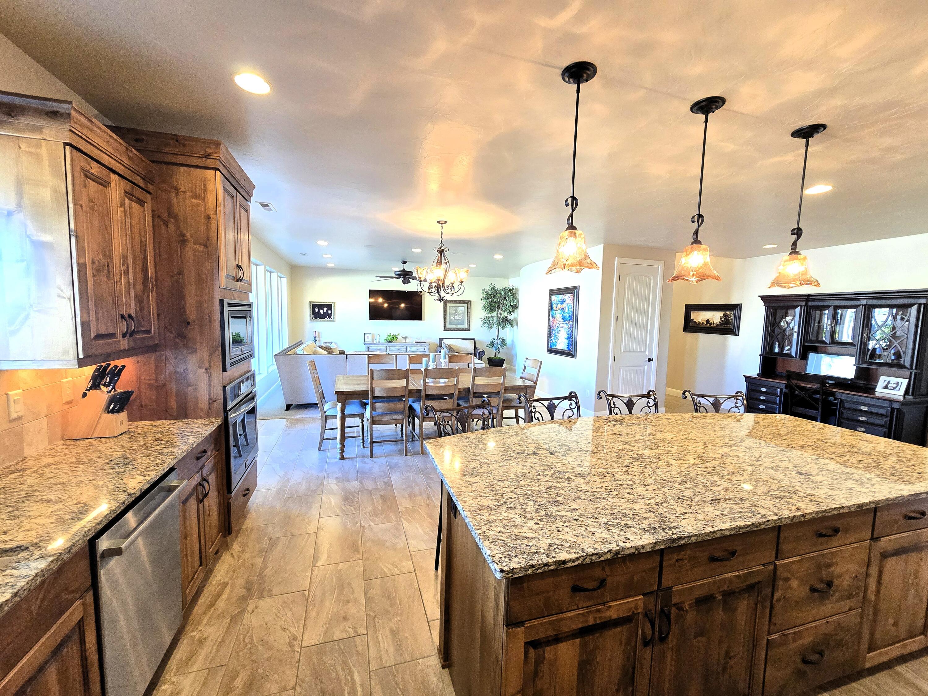 MAJESTIC VIEW - Residential