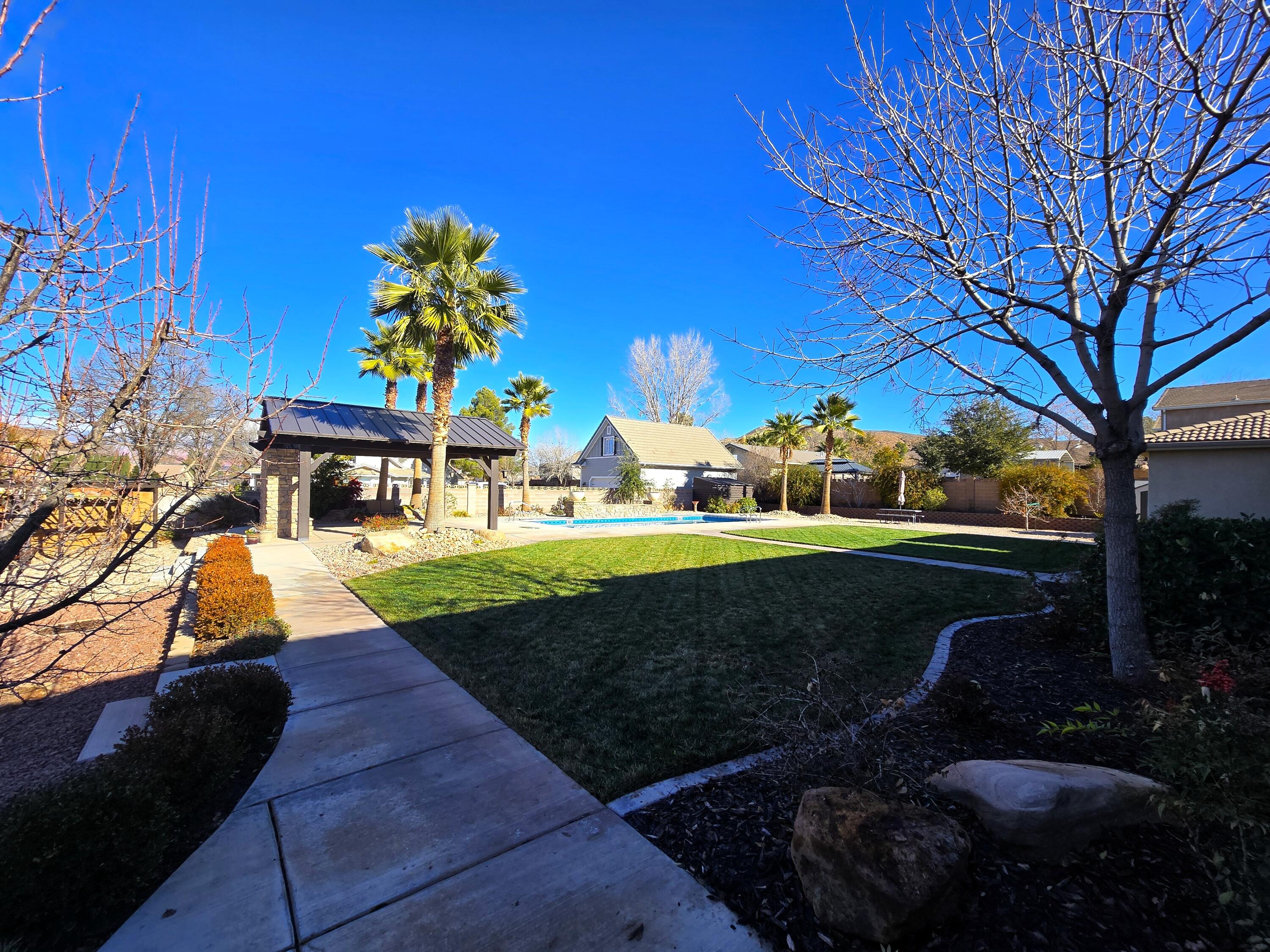 MAJESTIC VIEW - Residential