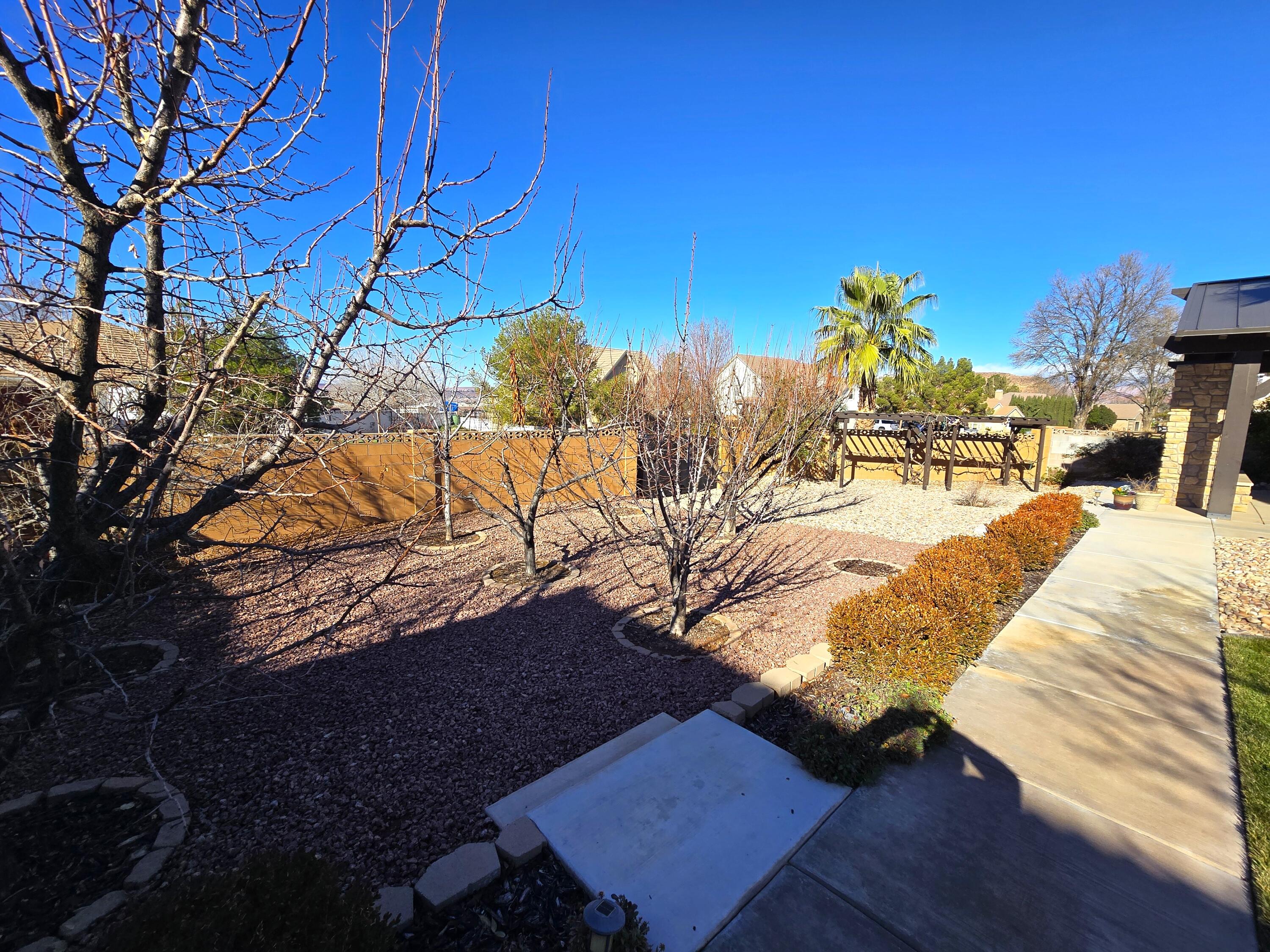 MAJESTIC VIEW - Residential