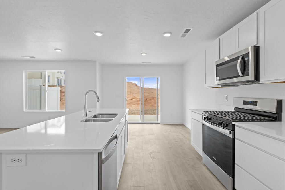 LAVENDER CANYON AT LONG VALLEY - Residential