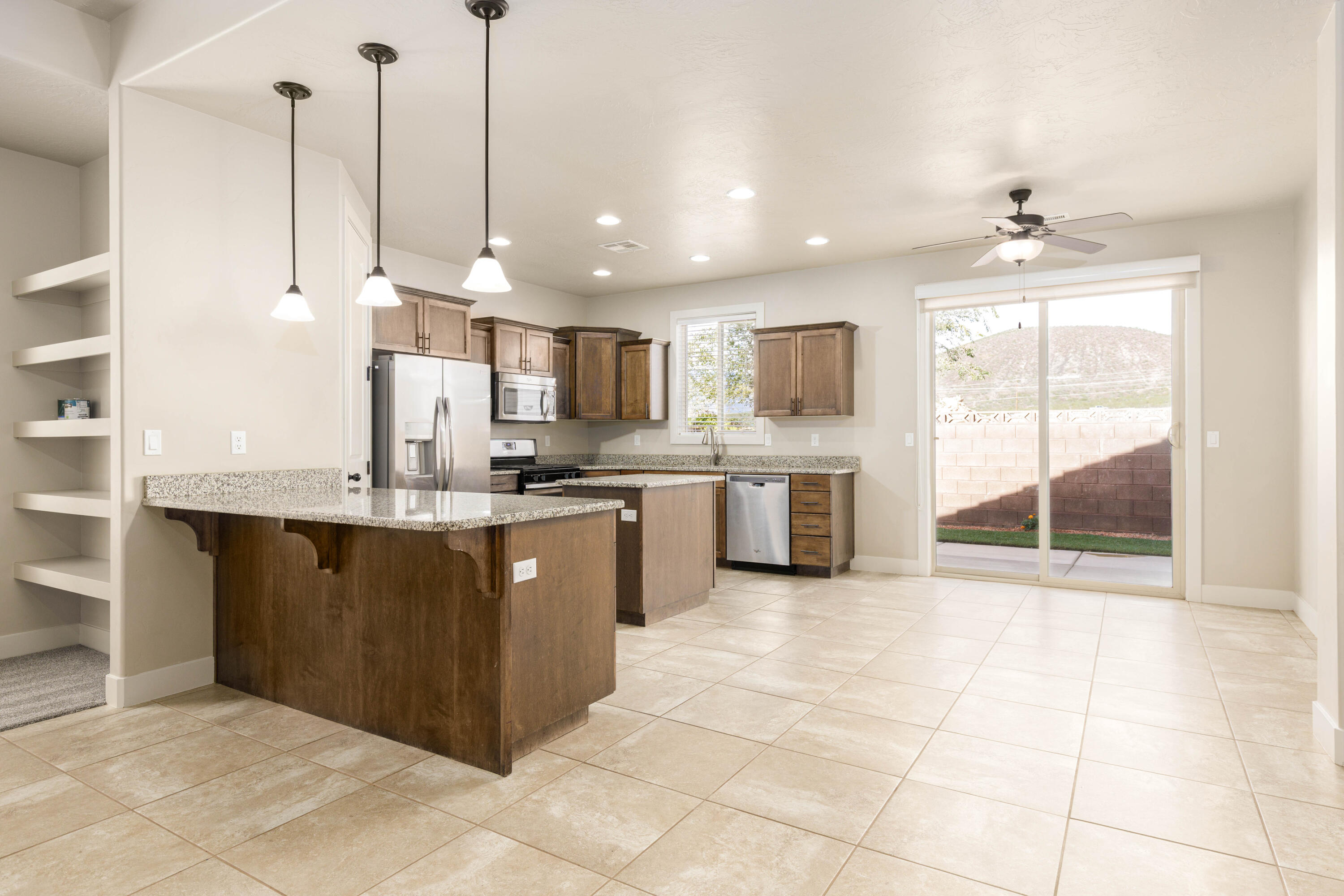 IVY WOOD - Residential