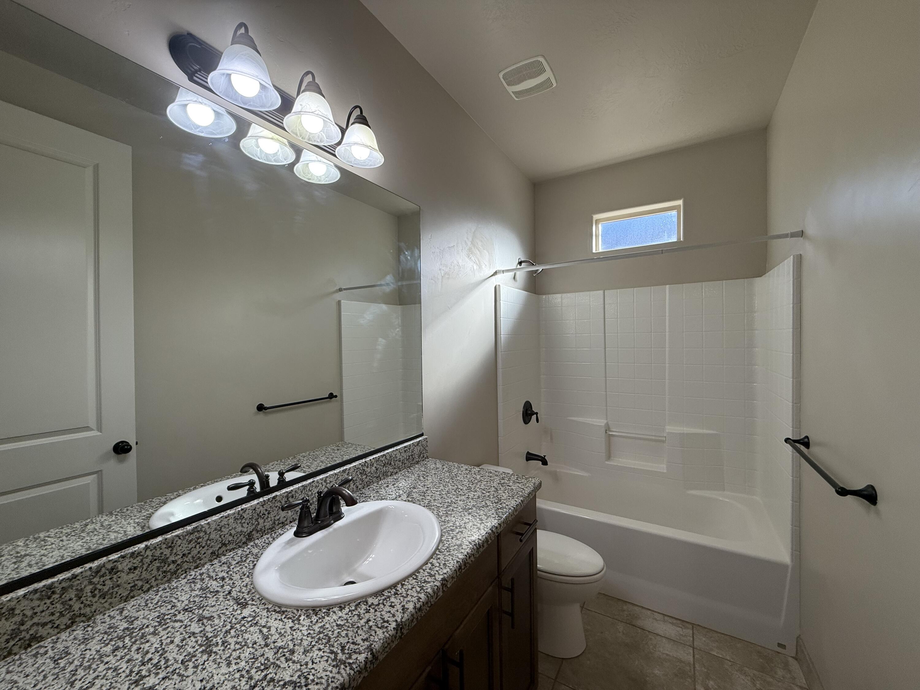 IVY WOOD - Residential