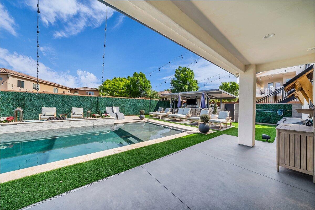 COYOTE SPRINGS - Residential