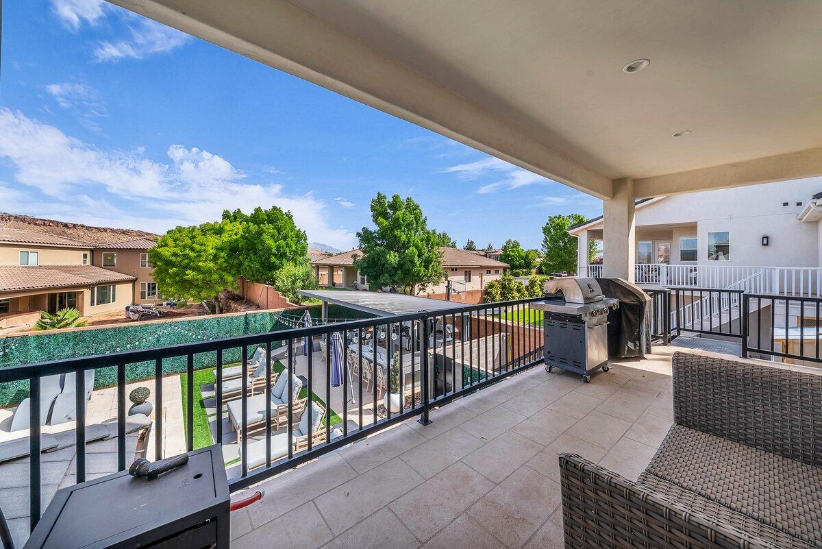 COYOTE SPRINGS - Residential