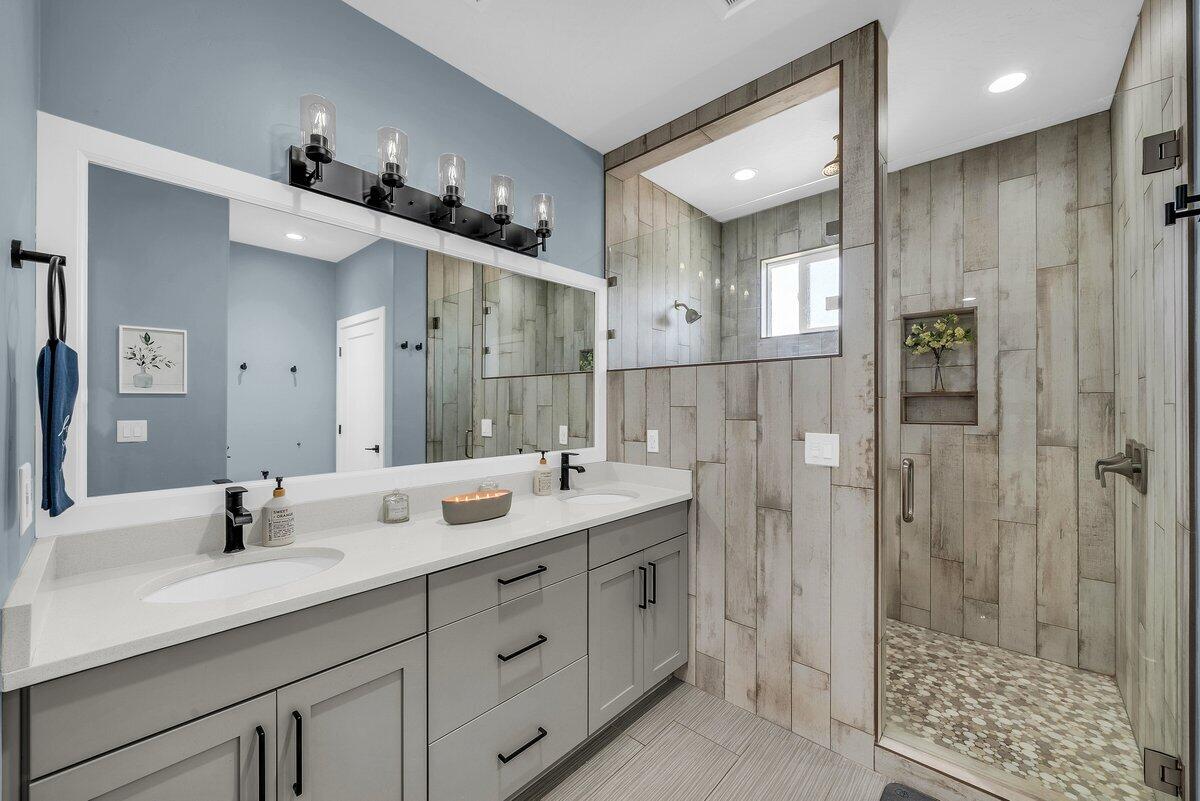 COYOTE SPRINGS - Residential