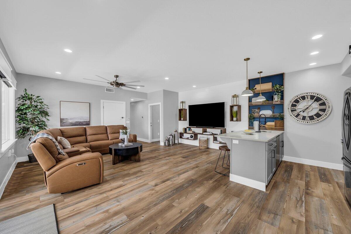 COYOTE SPRINGS - Residential