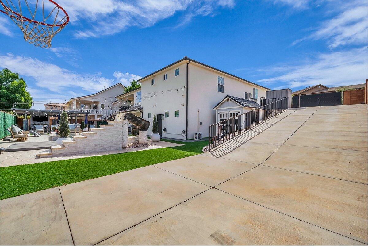 COYOTE SPRINGS - Residential