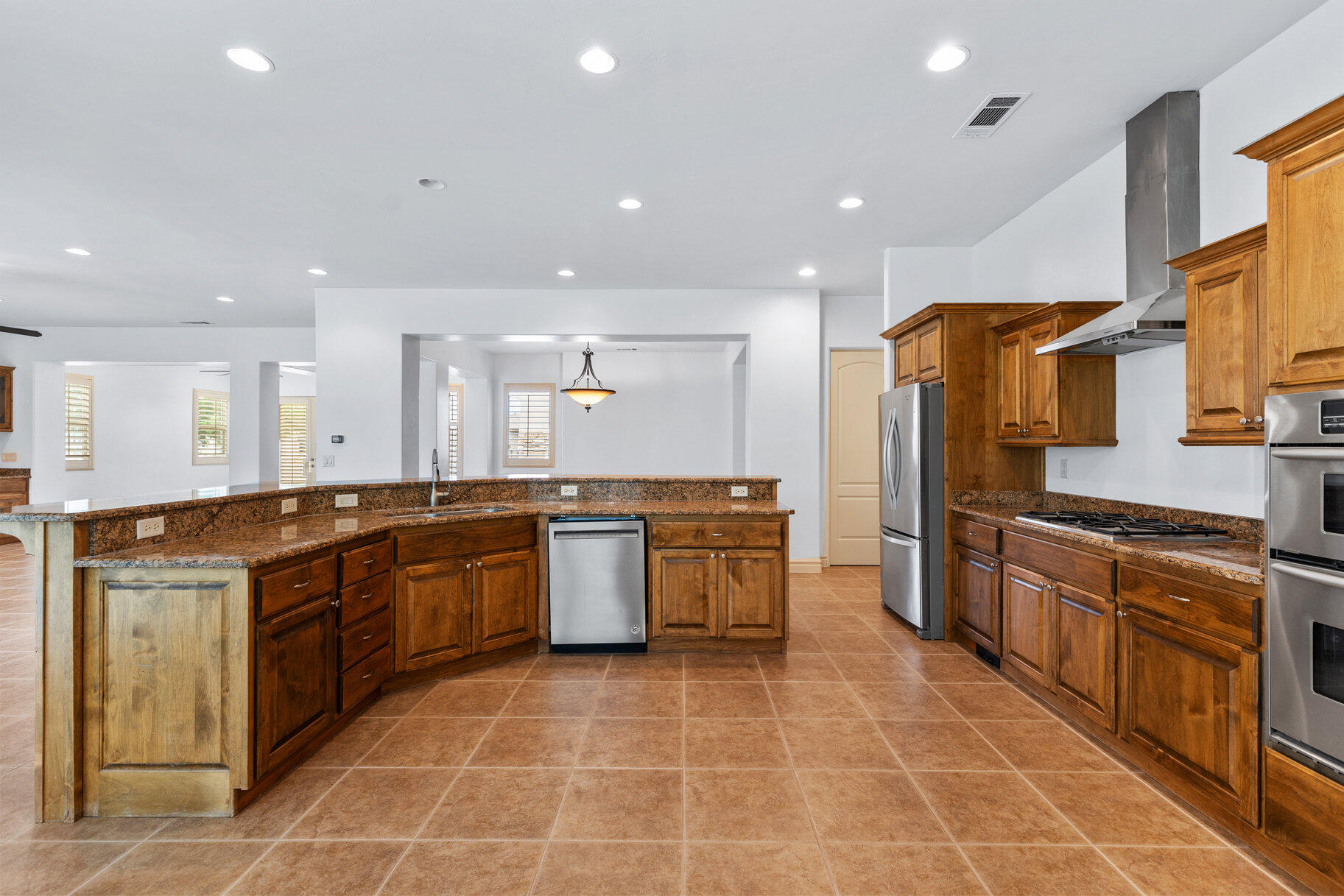 POINTE AT SUNBROOK - Residential