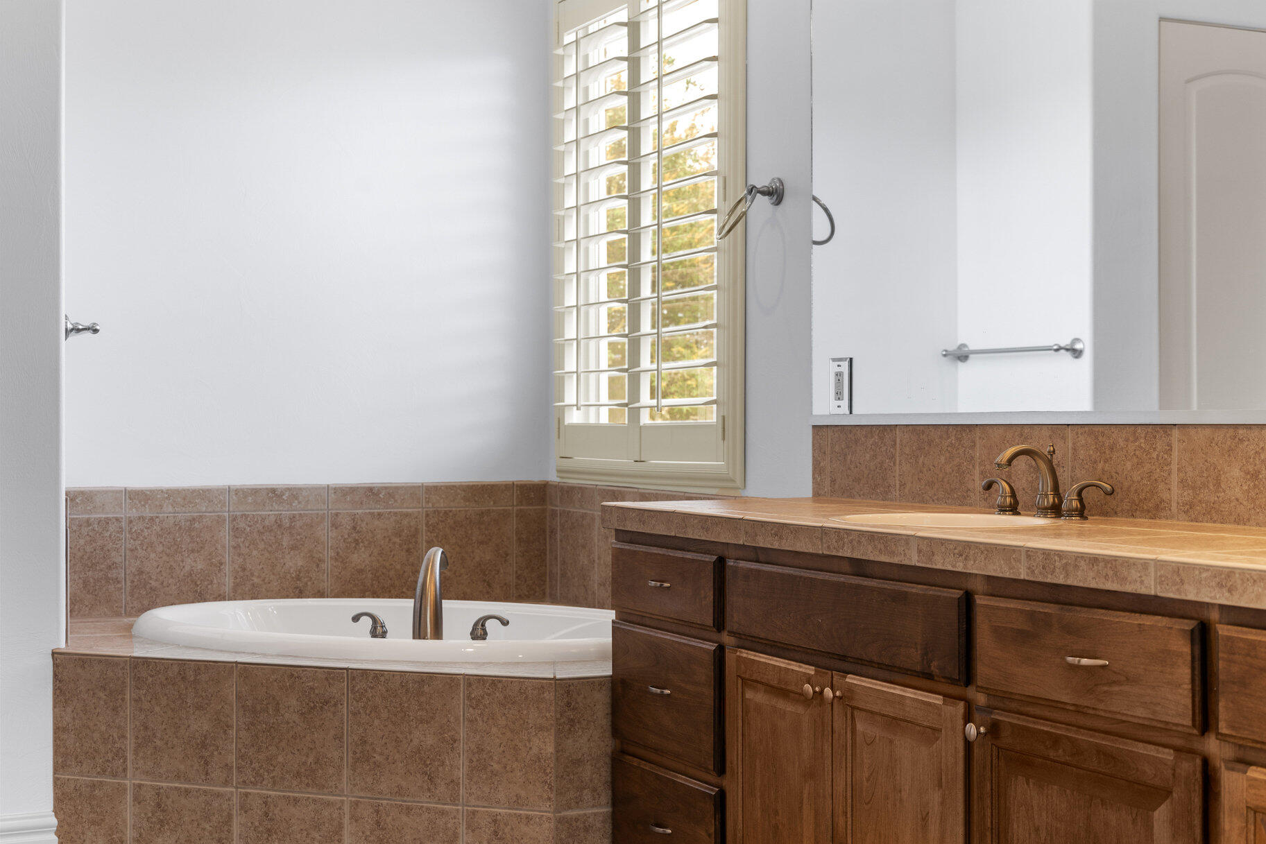 POINTE AT SUNBROOK - Residential