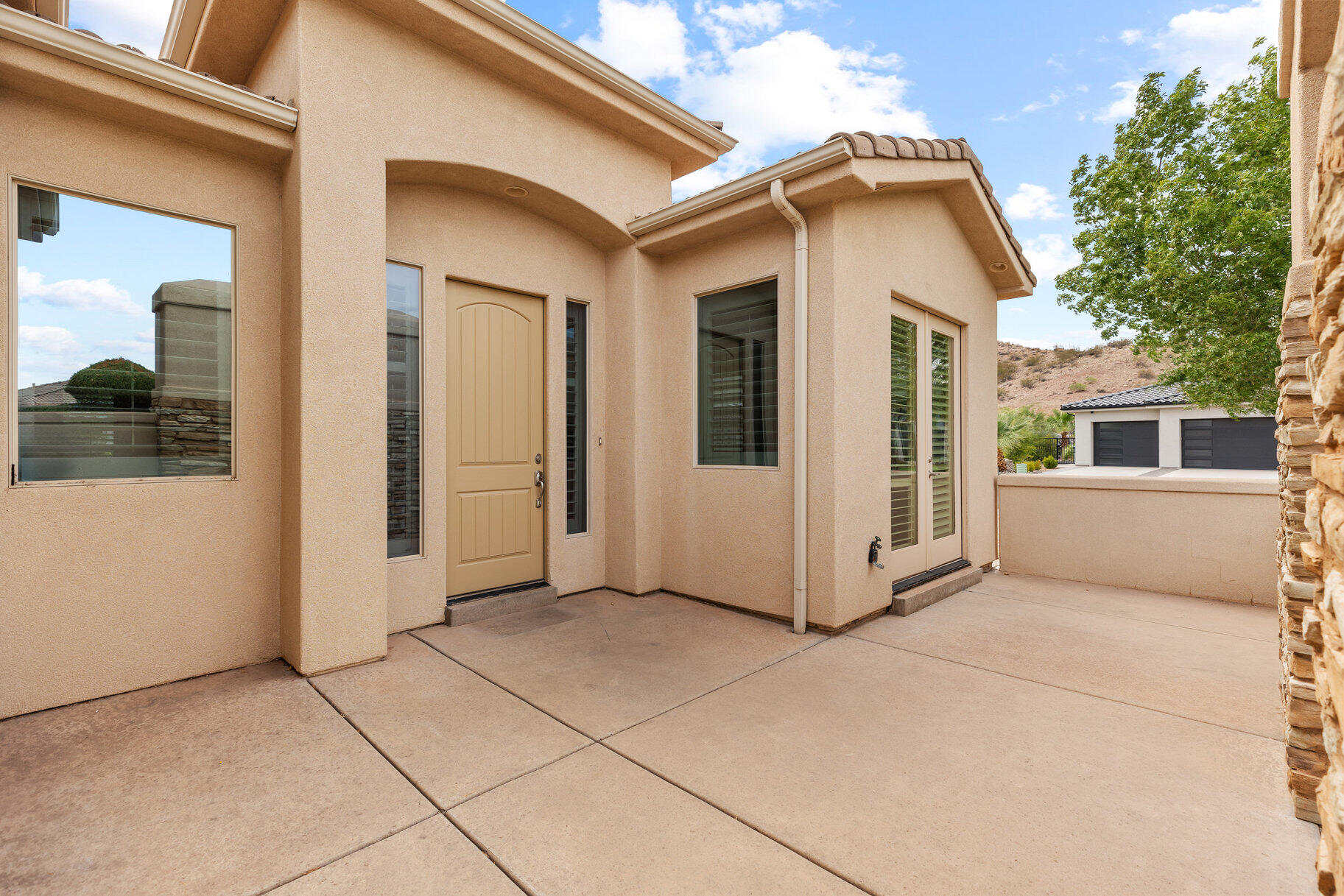 POINTE AT SUNBROOK - Residential