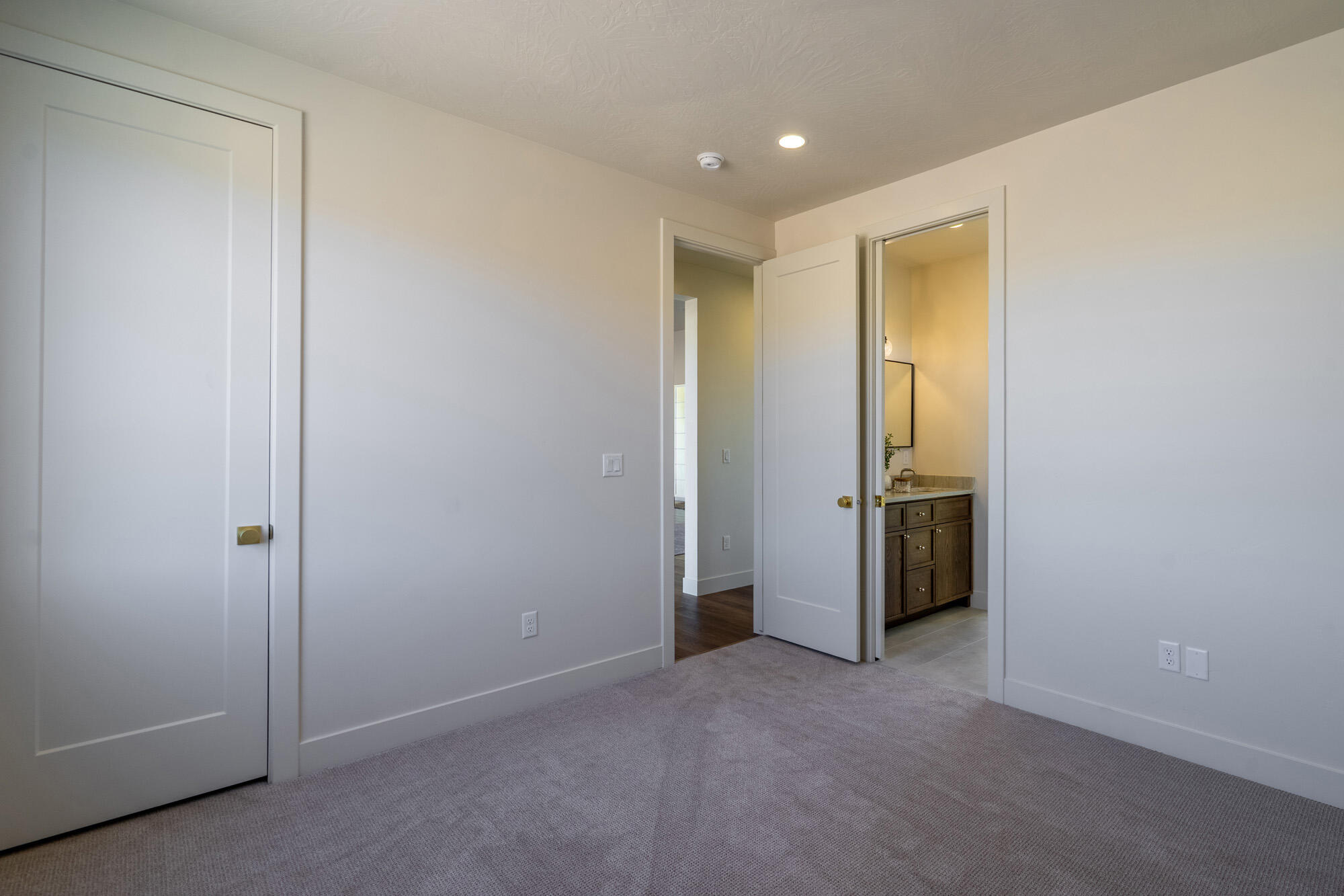 NORTH HILL ESTATES - Residential