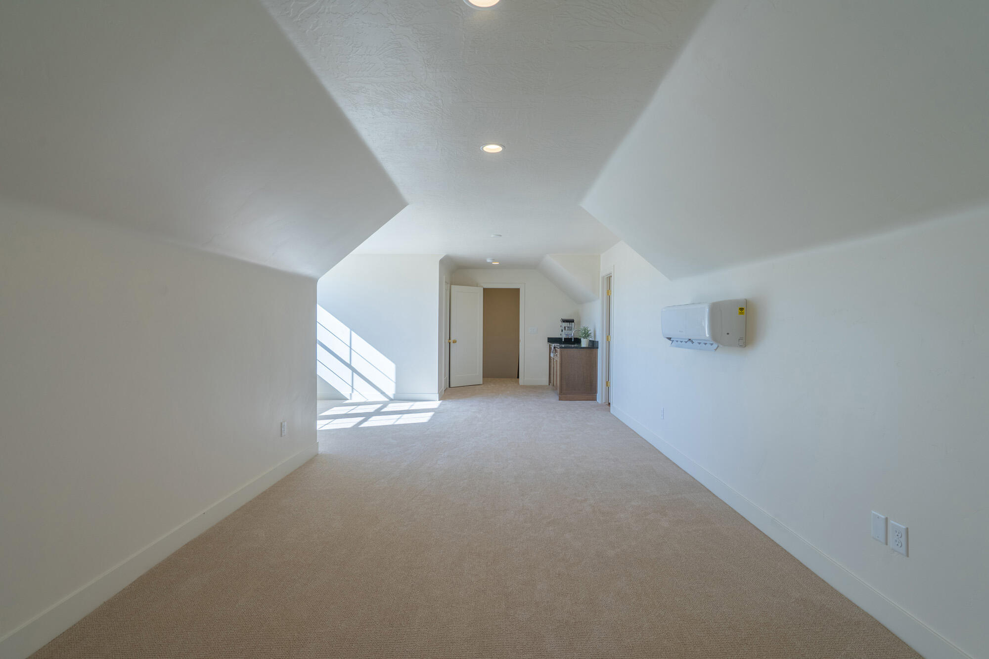 NORTH HILL ESTATES - Residential