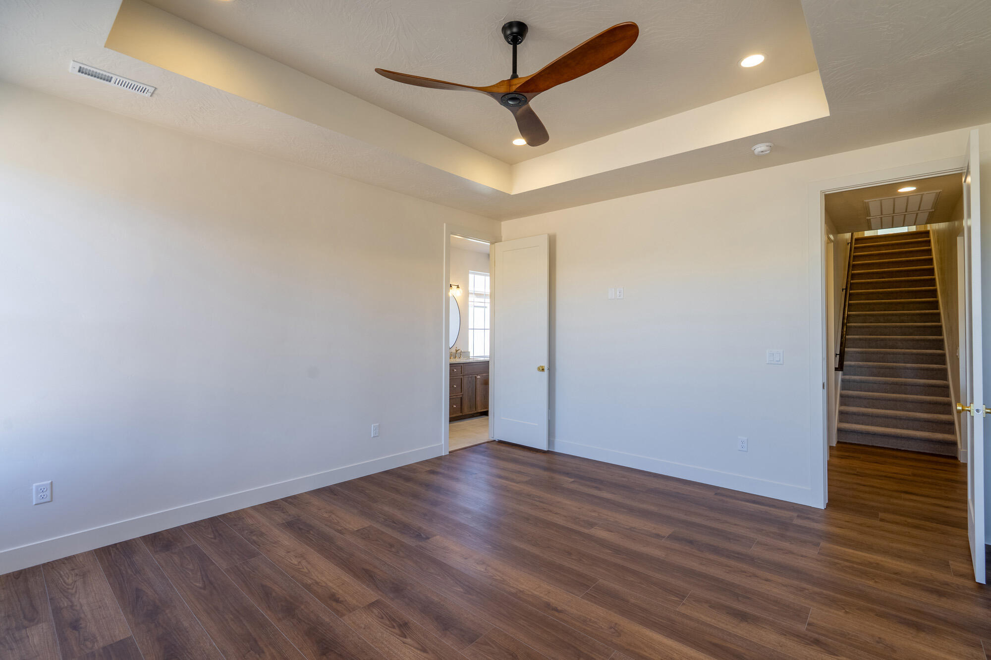 NORTH HILL ESTATES - Residential