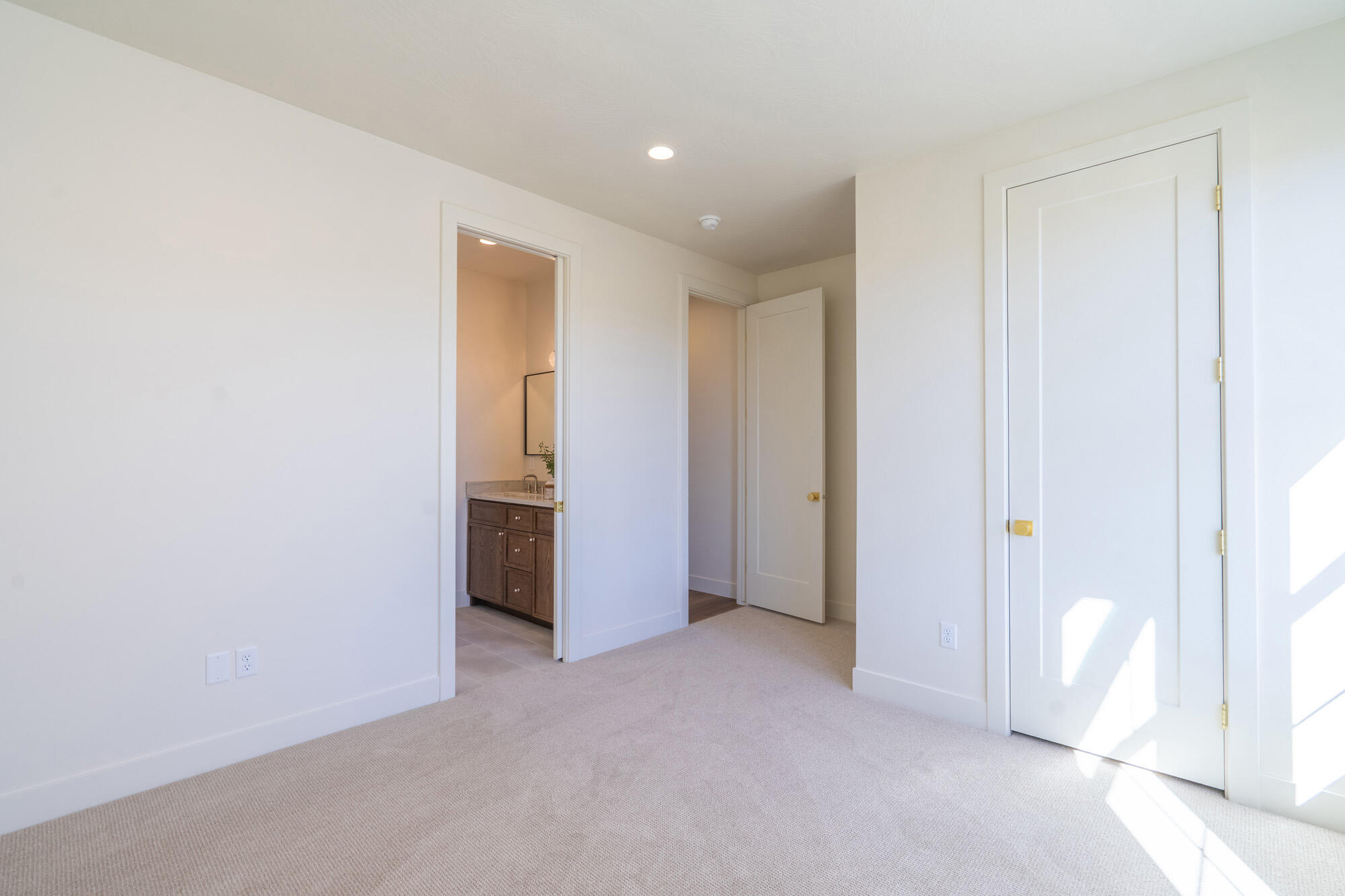 NORTH HILL ESTATES - Residential