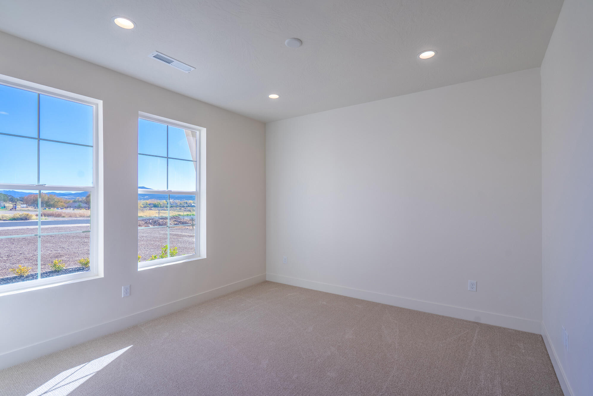 NORTH HILL ESTATES - Residential