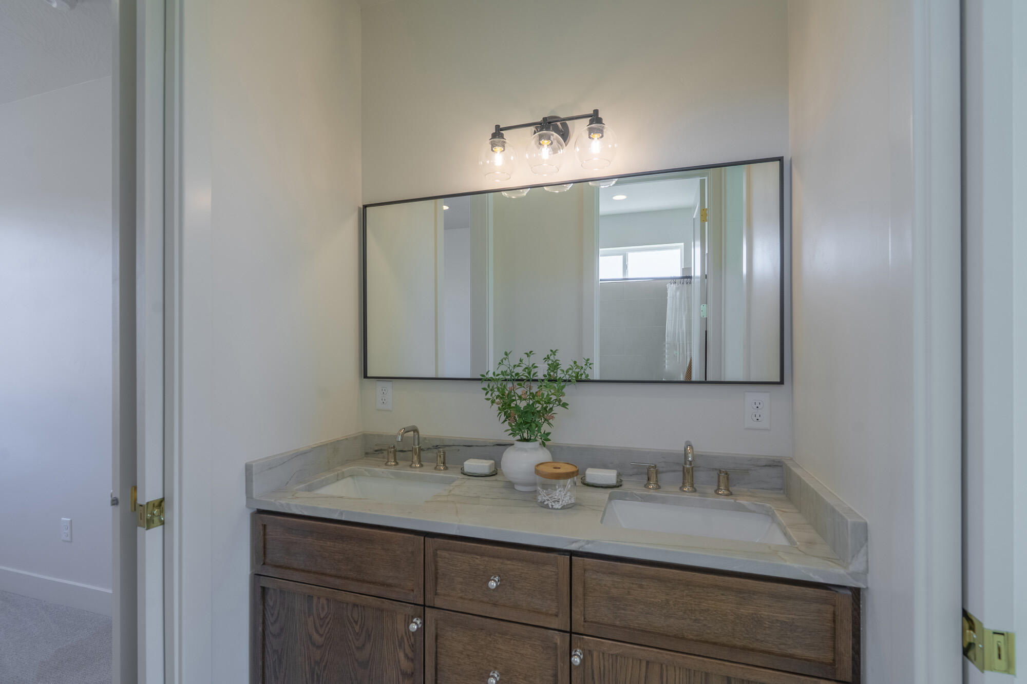 NORTH HILL ESTATES - Residential