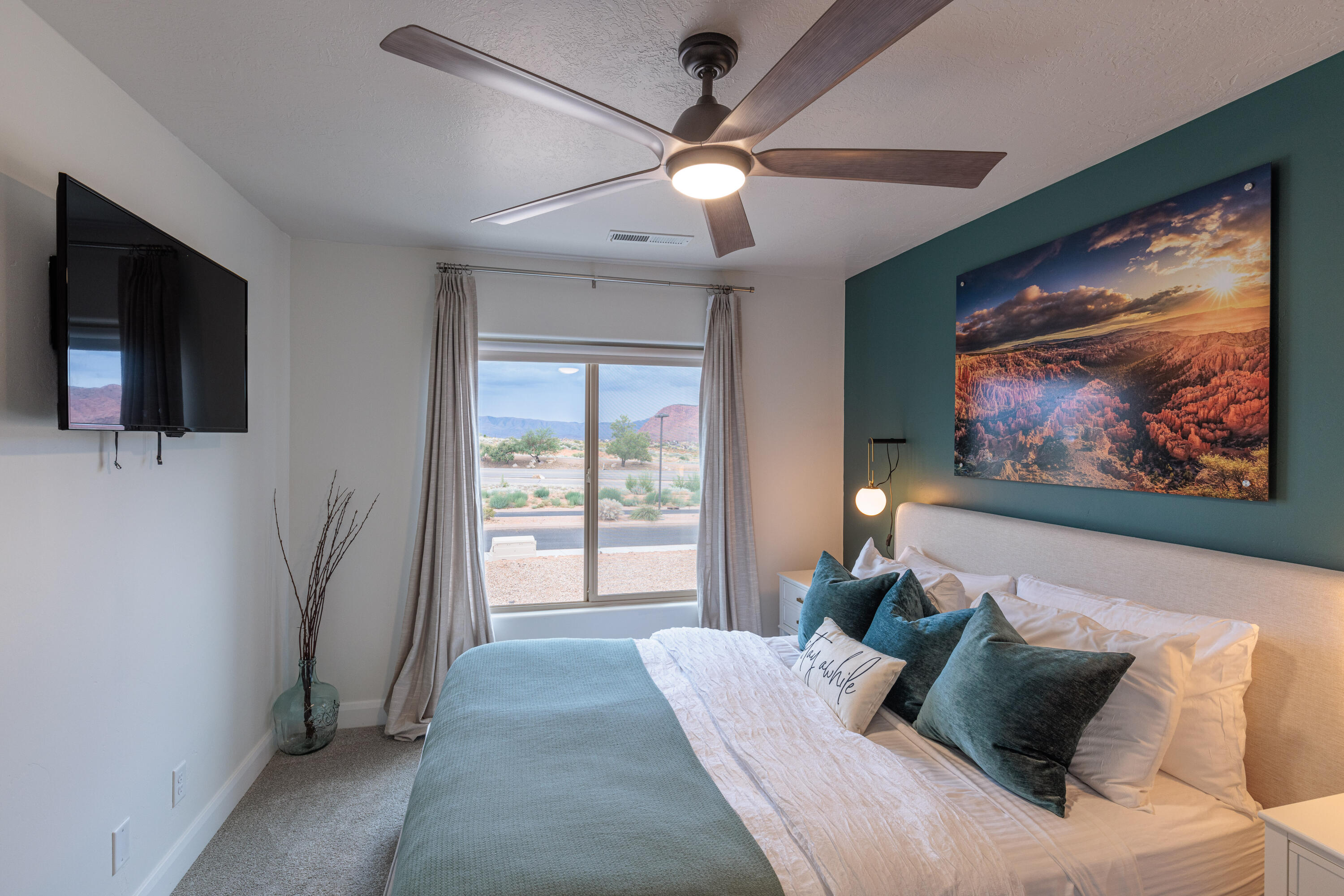 ESCAPES AT THE LEDGES - Residential