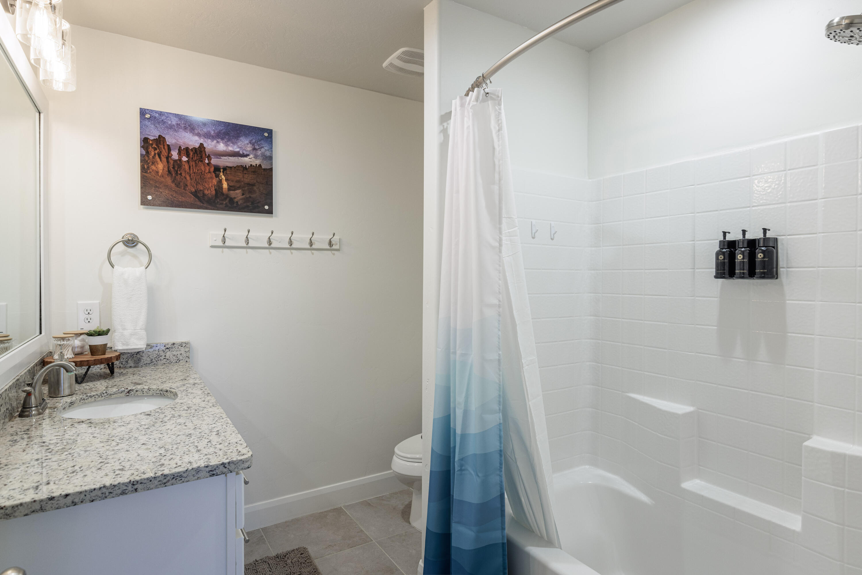 ESCAPES AT THE LEDGES - Residential