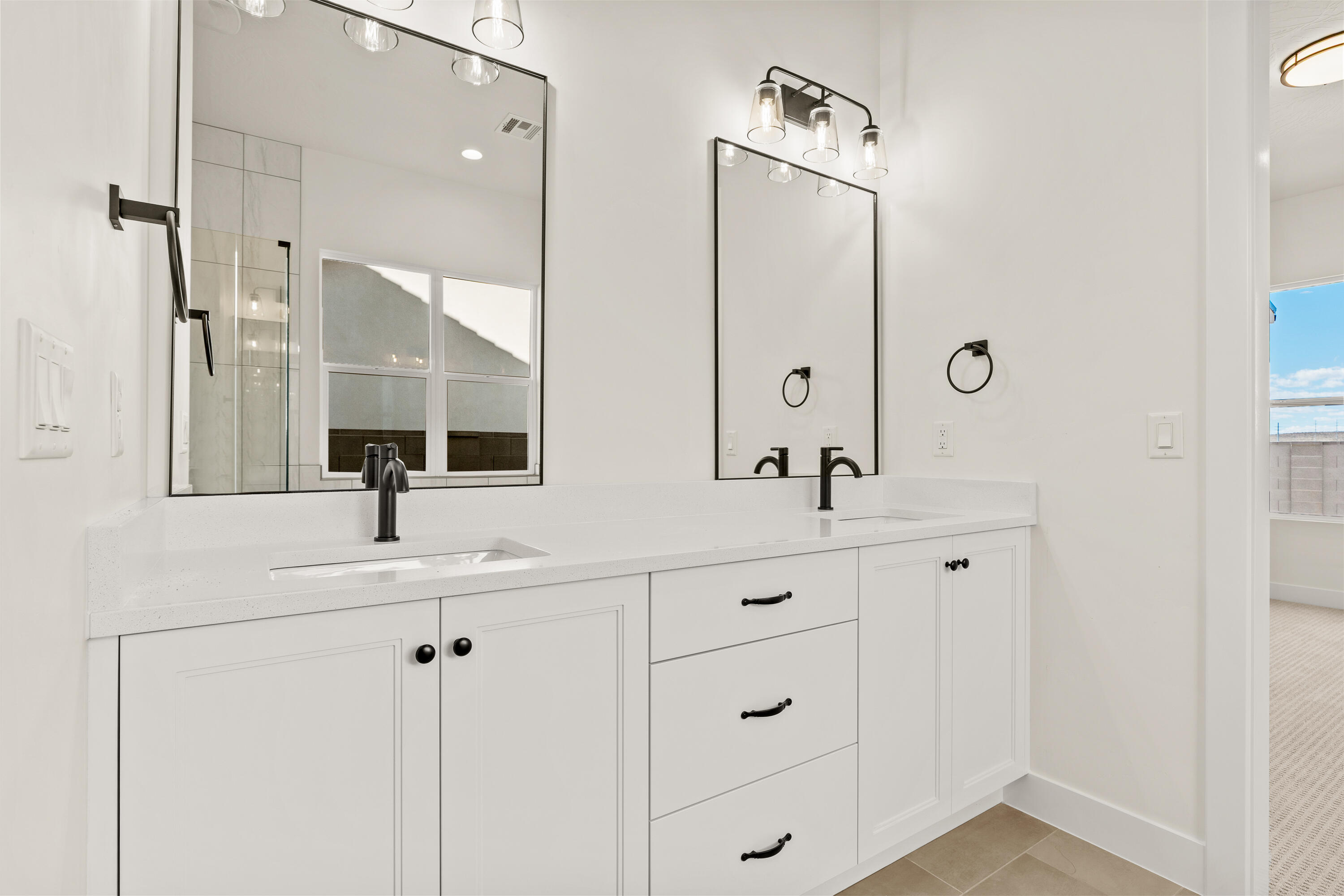 DESERT HORIZON - Residential