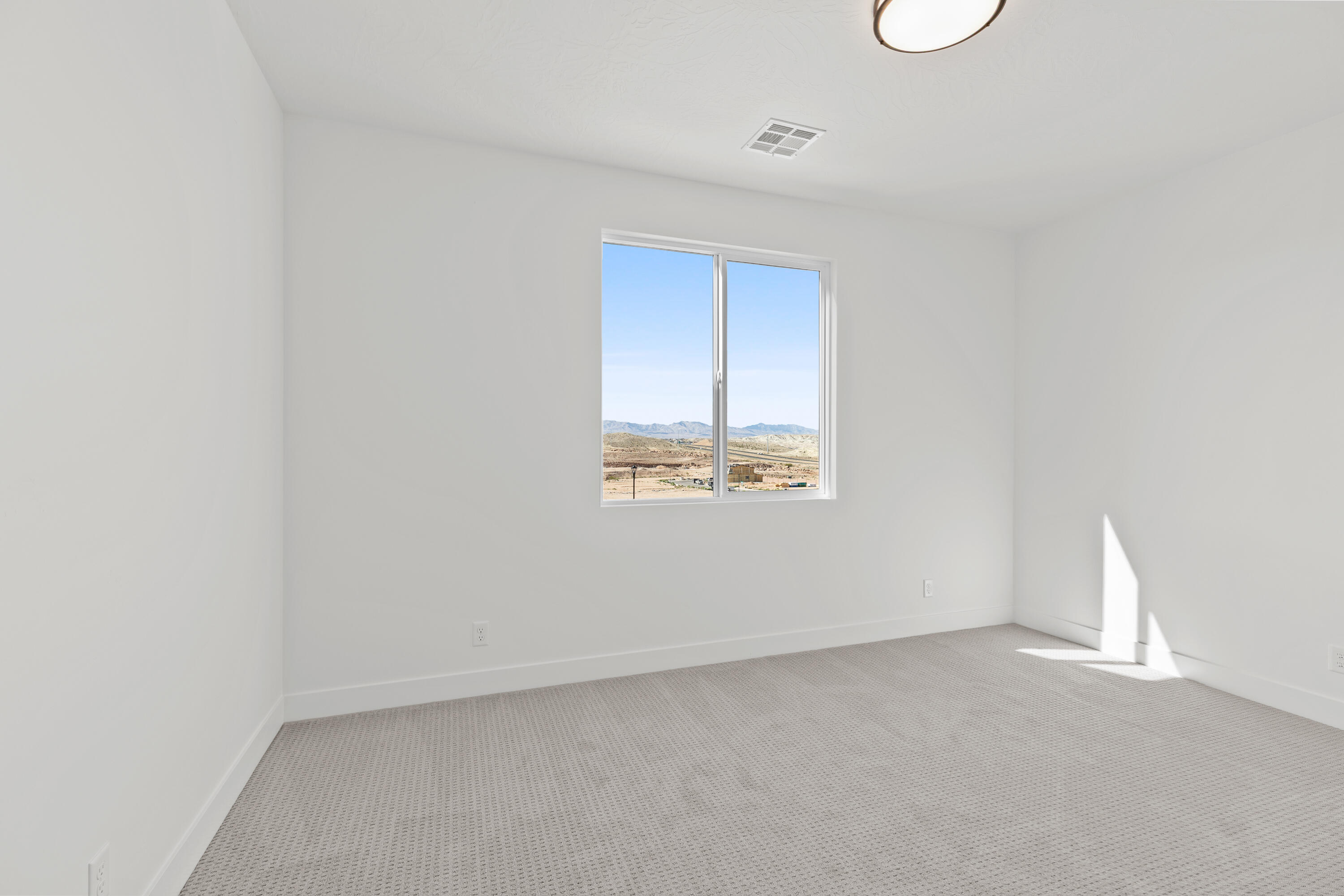 DESERT HORIZON - Residential