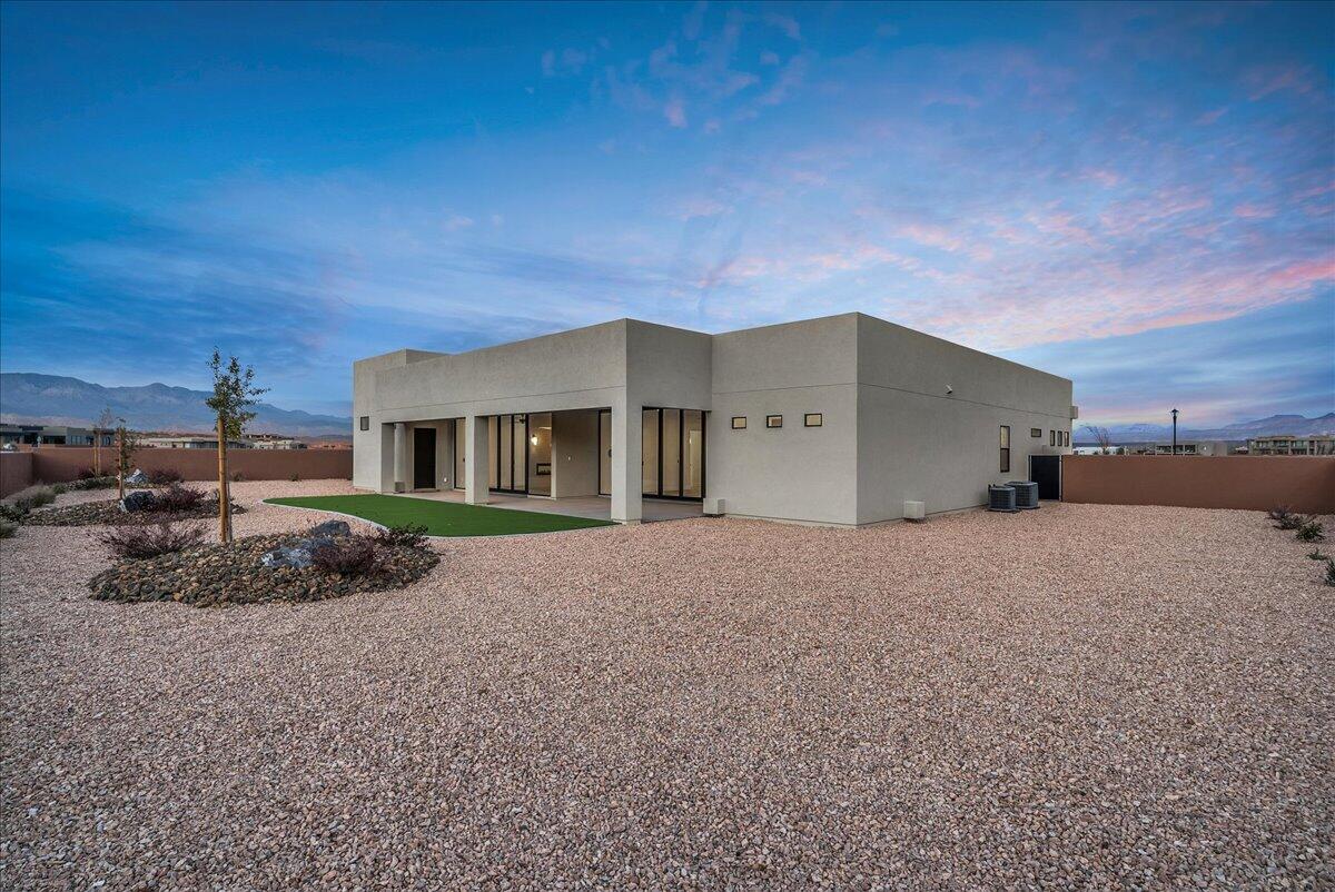 ESTATES AT SAND HOLLOW - Residential