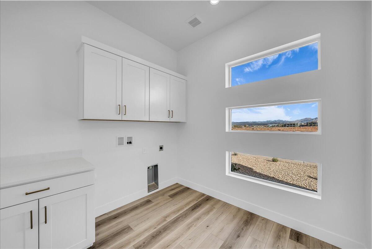 ESTATES AT SAND HOLLOW - Residential