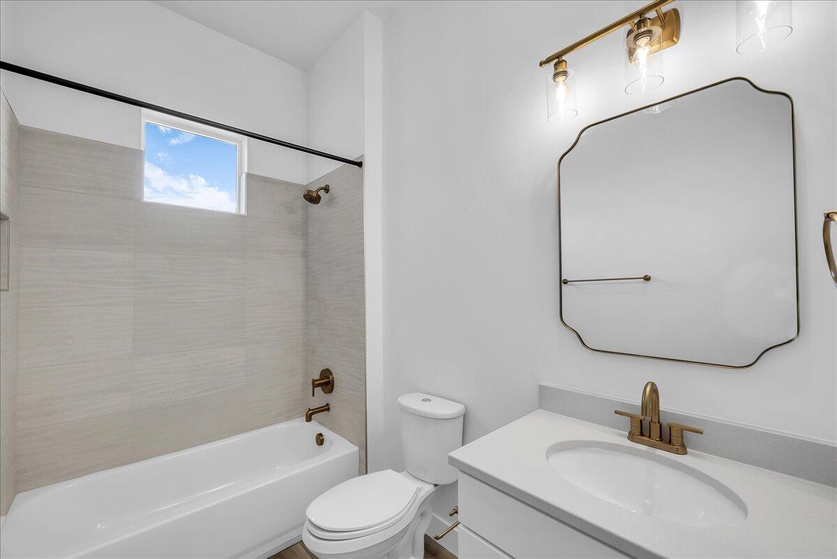 ESTATES AT SAND HOLLOW - Residential