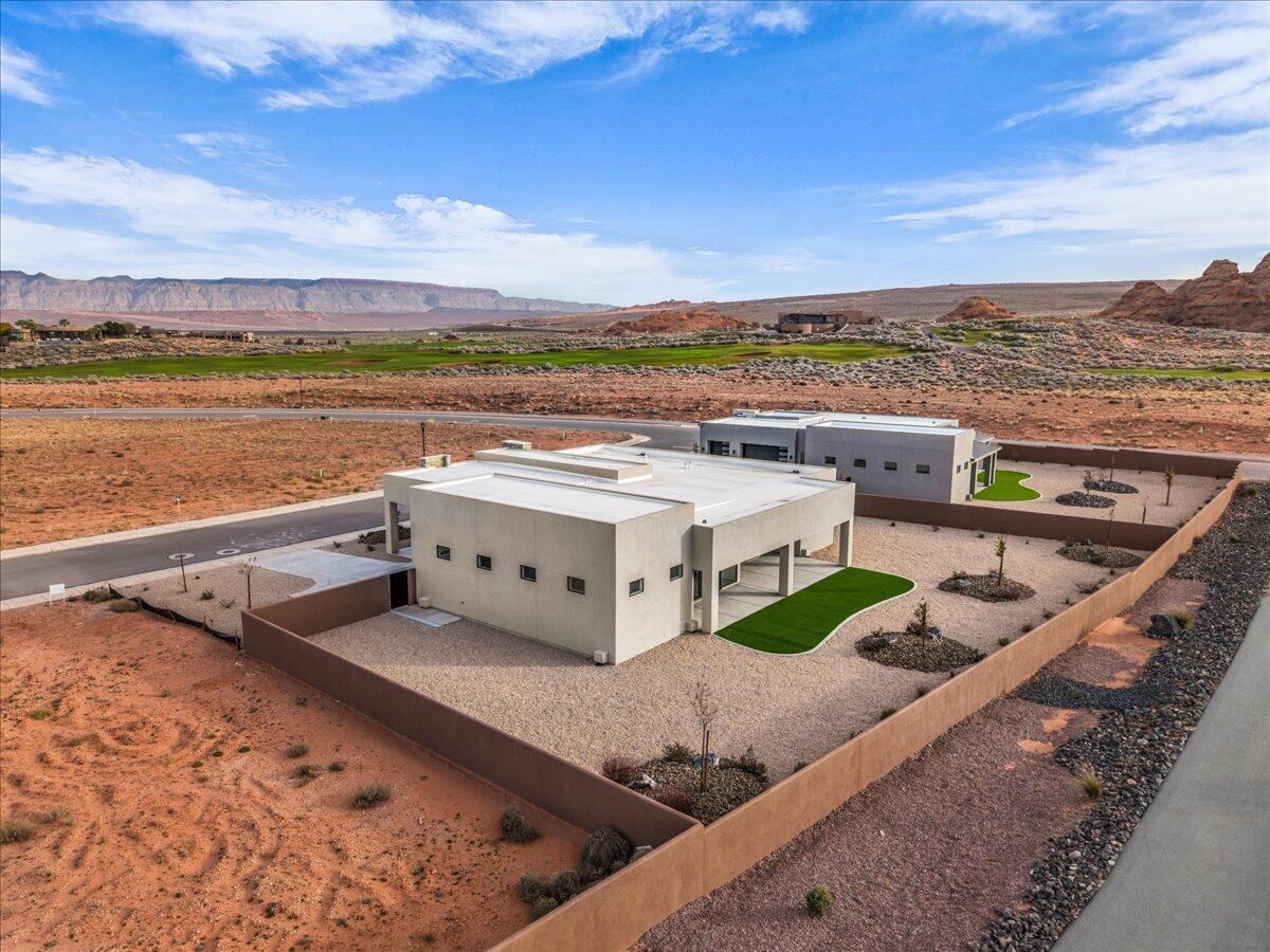 ESTATES AT SAND HOLLOW - Residential