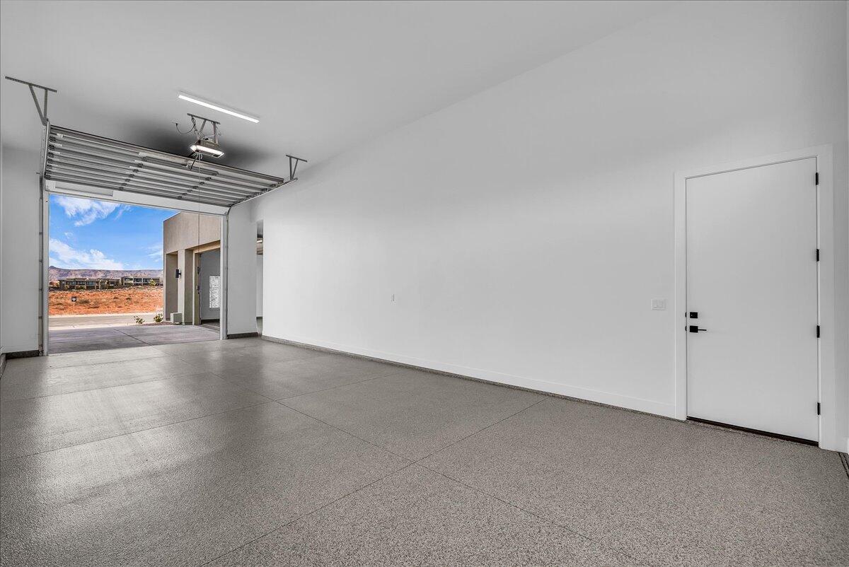 ESTATES AT SAND HOLLOW - Residential