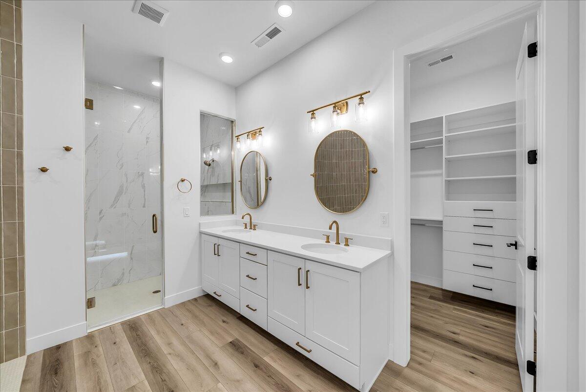 ESTATES AT SAND HOLLOW - Residential