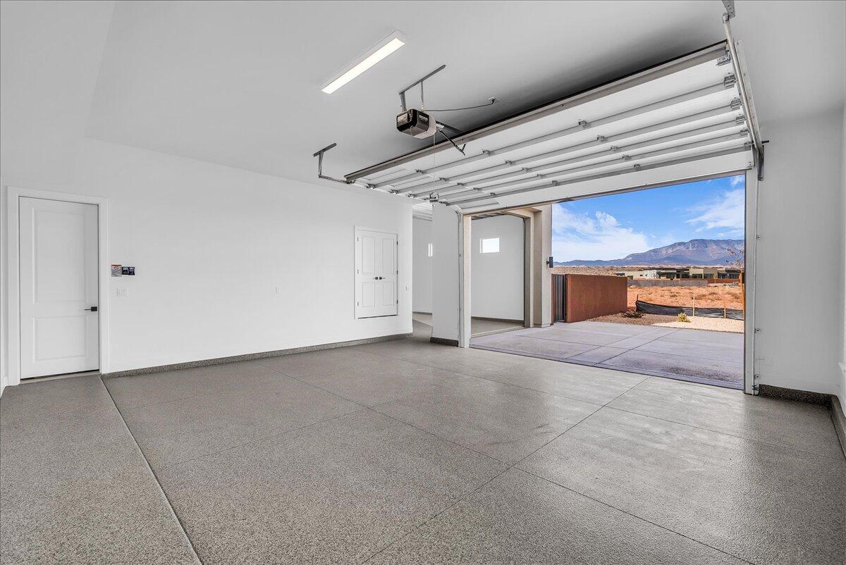 ESTATES AT SAND HOLLOW - Residential