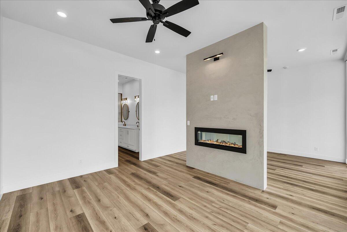 ESTATES AT SAND HOLLOW - Residential