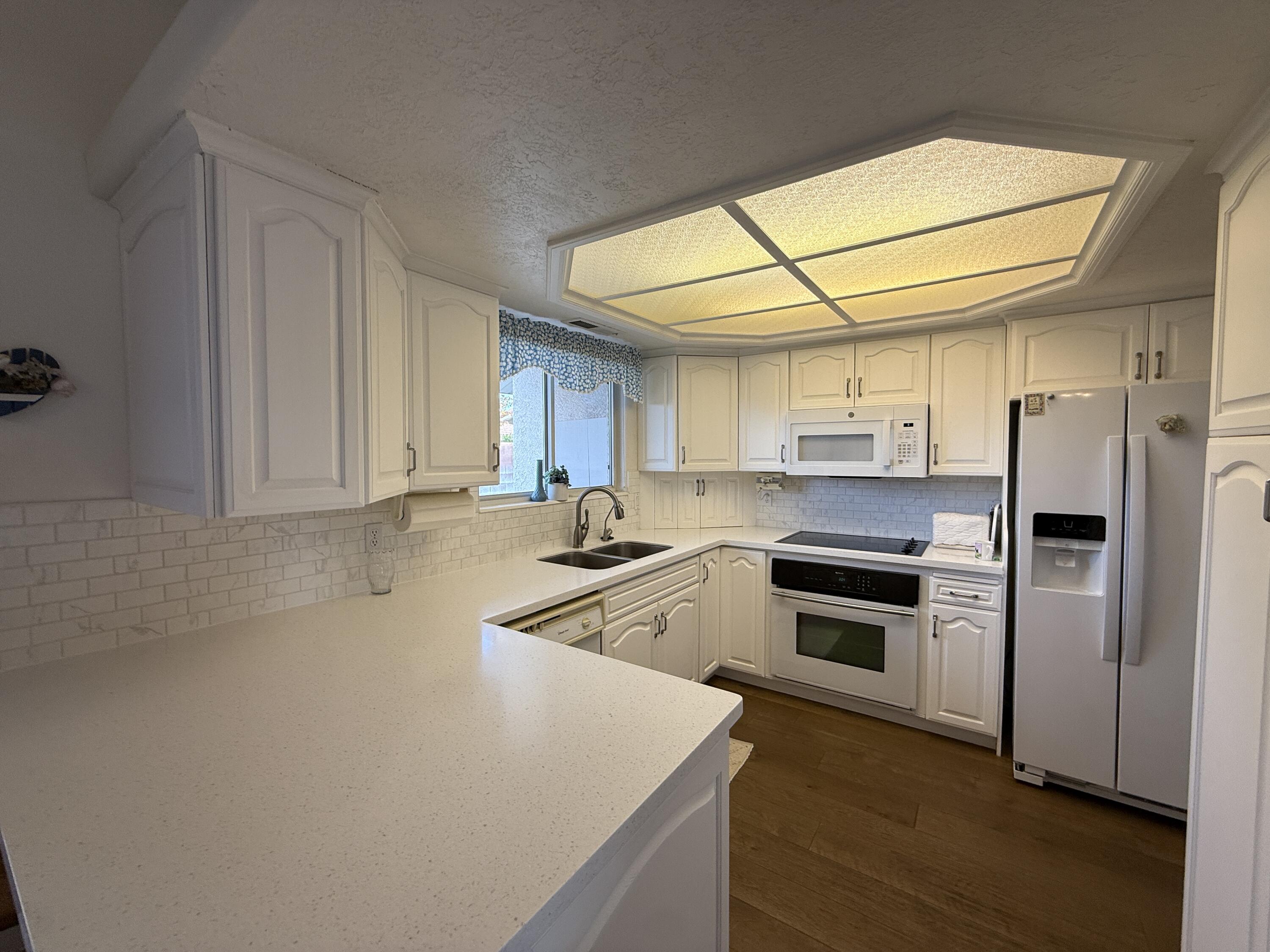 SUNRISE VIEW TOWNHOMES - Residential