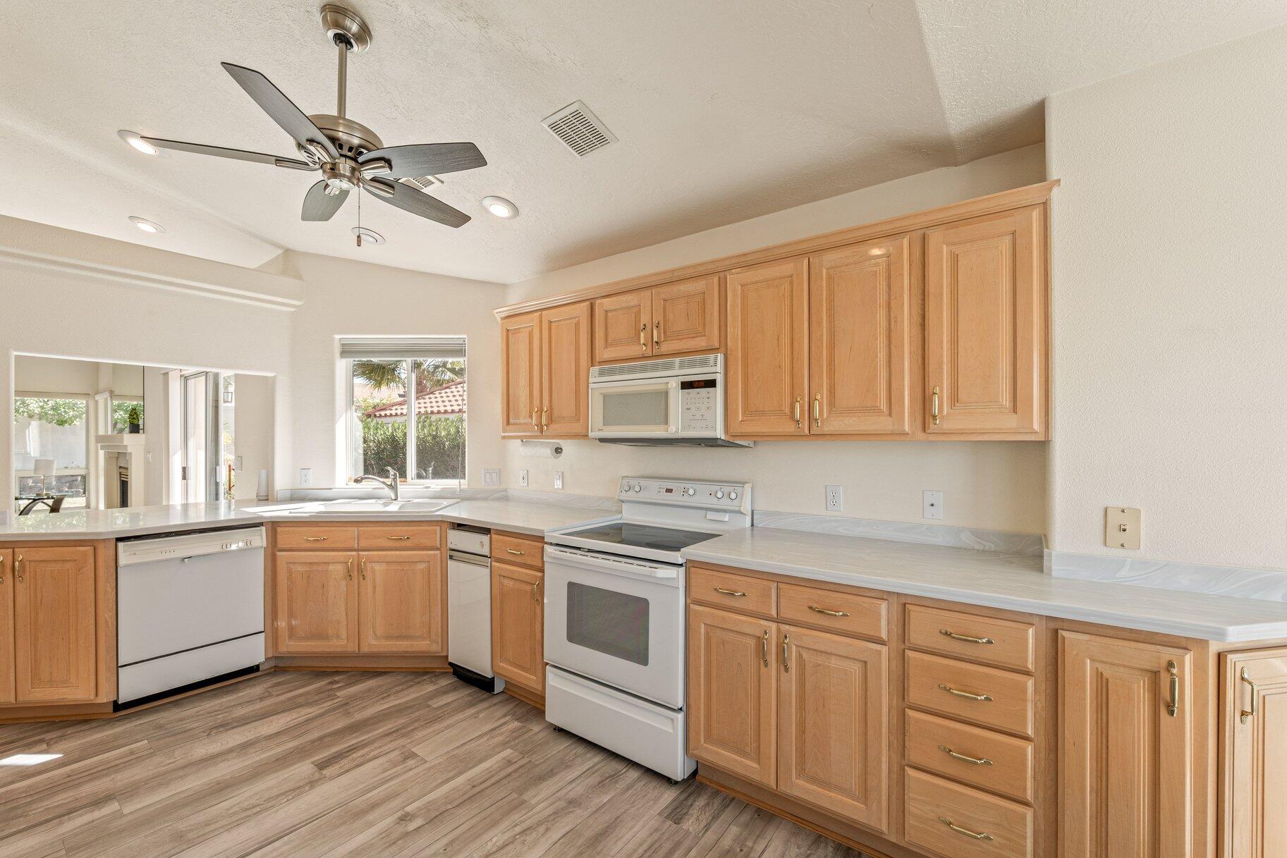 GREEN SPRINGS GARDEN HOMES - Residential