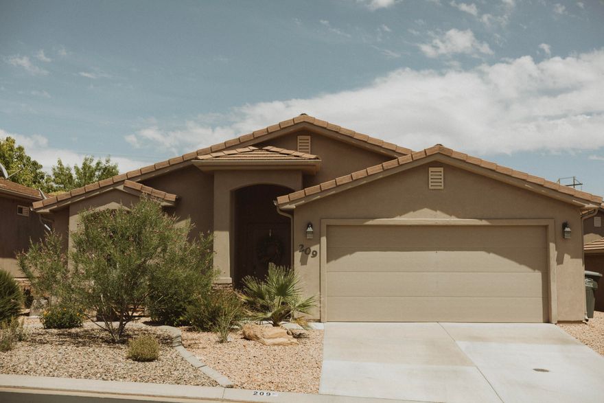 Well maintained home, located on a quiet street in the heart of town. Just 100 ft from the tortoise reserve and hiking area. Drapes not included in sale of home.