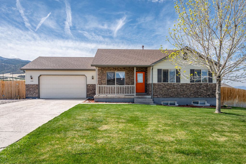 Photo of 2192 E Saddleback View DR, Enoch, UT 84721 (MLS # 26-271482)