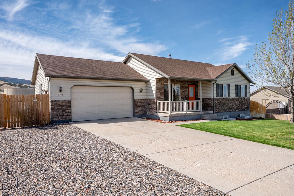 Photo of 2192 E Saddleback View DR, Enoch, UT 84721 (MLS # 26-271482)