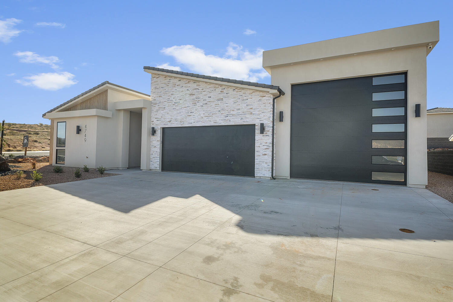 SAND HOLLOW VILLAGE - Residential