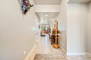 IVY WOOD - Residential