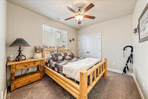 IVY WOOD - Residential