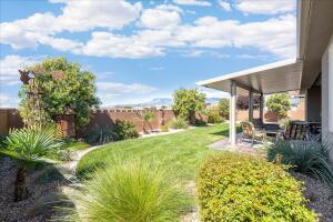 IVY WOOD - Residential