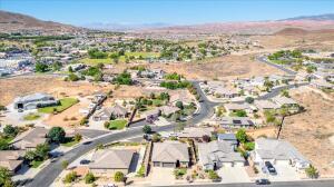 IVY WOOD - Residential