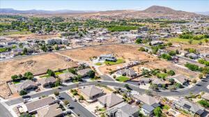 IVY WOOD - Residential